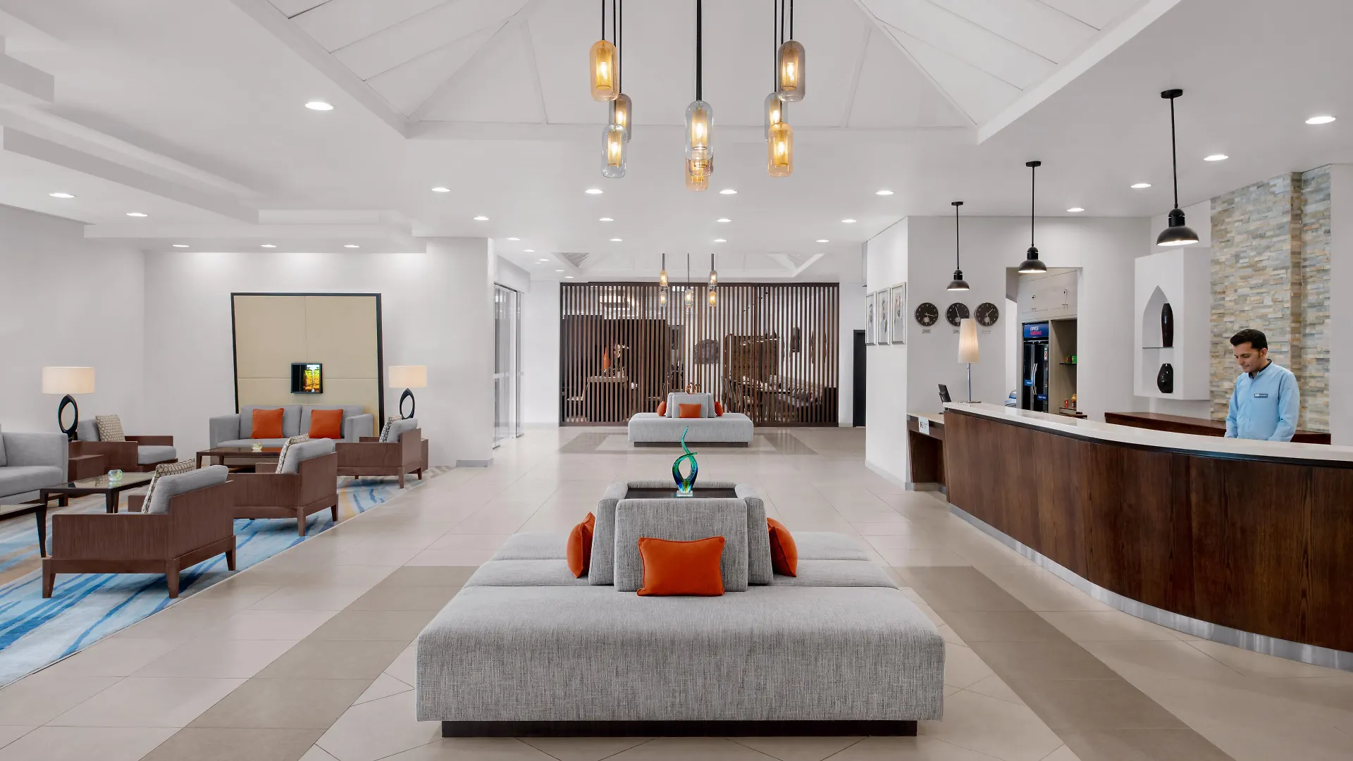 Holiday Inn Express Dubai Safa Park By Ihg 3*,