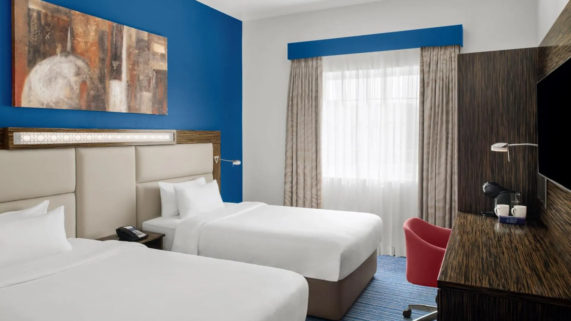 Hotel Holiday Inn Express Dubai Safa Park By Ihg