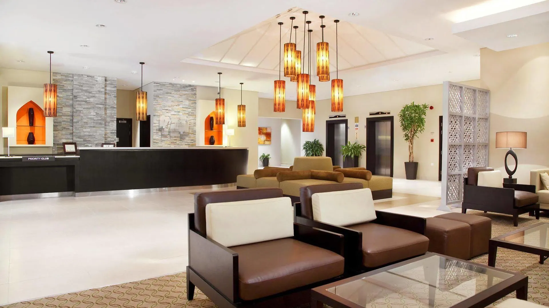 Holiday Inn Express Dubai Safa Park By Ihg Hotel